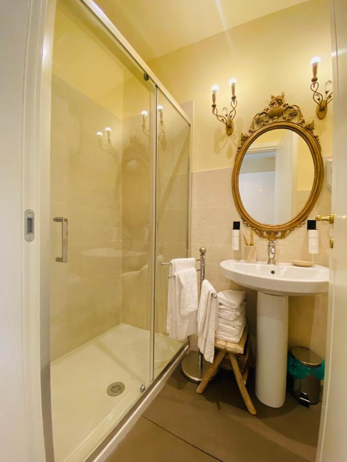 Palazzo Lari Sarzana Hotel Eksteriør billede