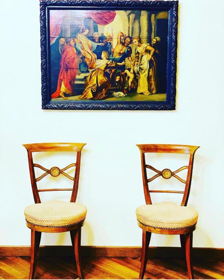 Palazzo Lari Sarzana Hotel Eksteriør billede