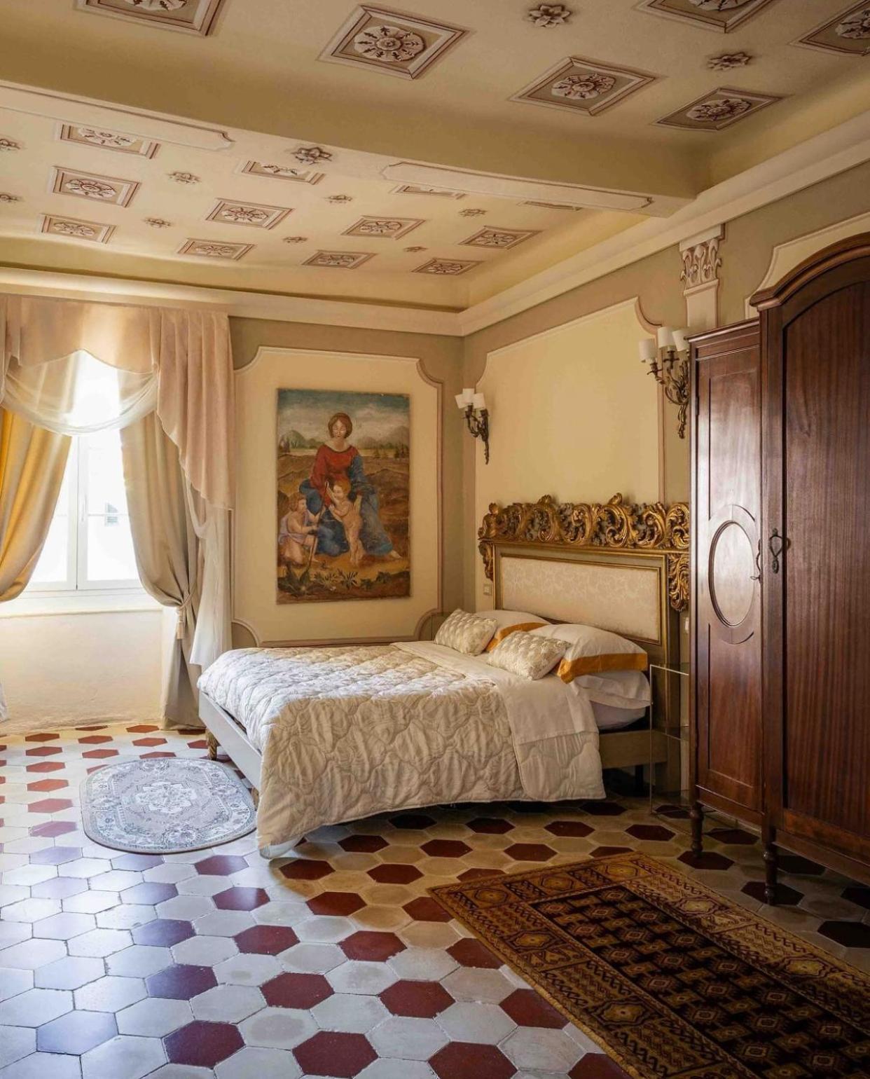 Palazzo Lari Sarzana Hotel Eksteriør billede
